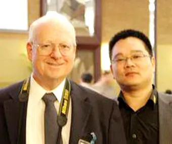 أشاد من قبل العملاء في أوروبا-الفوز المجد للبلاد